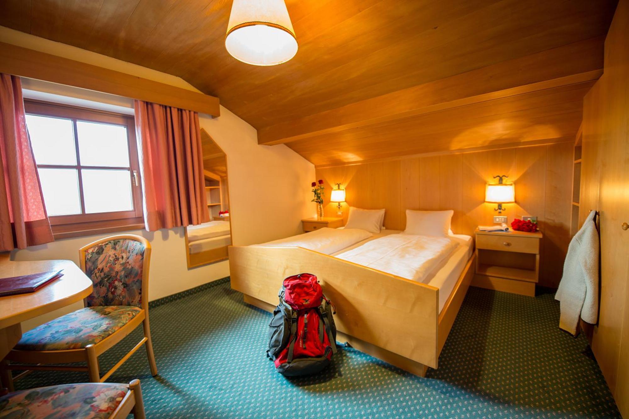 Hotel Garni Doris Castelrotto Bilik gambar
